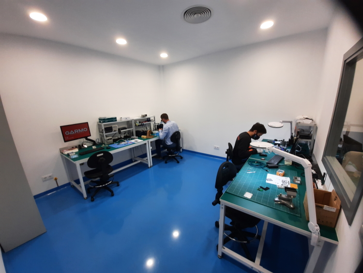 Garmo Instruments GarLine seam tracking laser sensor automated robotic welding production Spain Garmo Instruments GarLine seam tracking laser sensor automated robotic welding production Spain